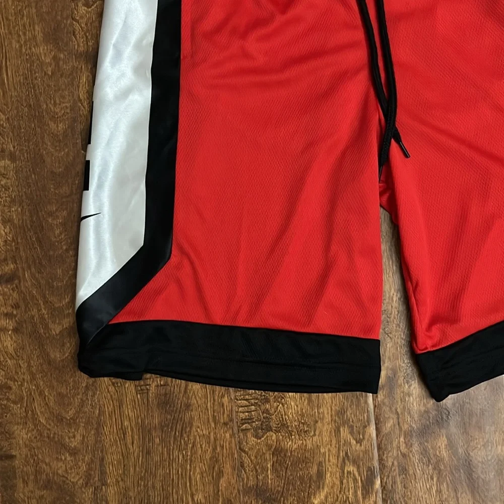 Nike Basketball Shorts Size M - Picture 9 of 17